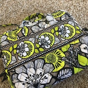 Citron Hanging Travel Organizer Vera Bradley LN